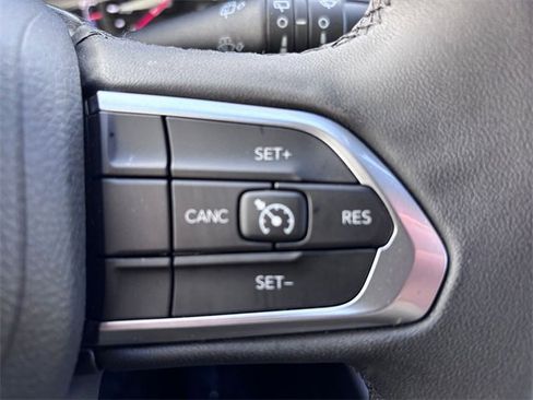 Certified 2024 Jeep Compass Latitude image 18