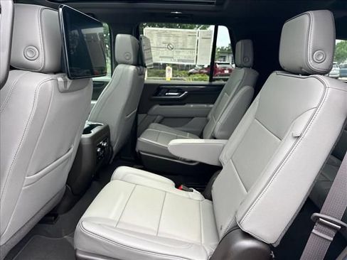 New 2026 GMC Yukon Elevation w/ Elevation Premium Package AWD/4WD image 23