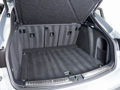 Used 2025 Porsche Macan image 29