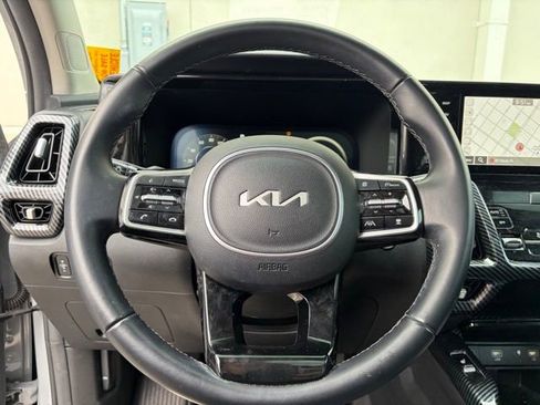 Used 2023 Kia Sorento SX image 13