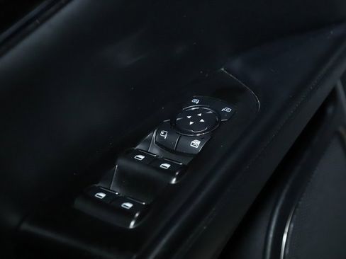 Used 2021 Lincoln Nautilus AWD image 16