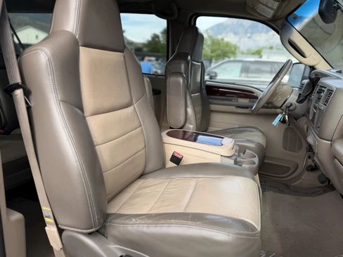 Used 2004 Ford Excursion Eddie Bauer AWD/4WD image 19