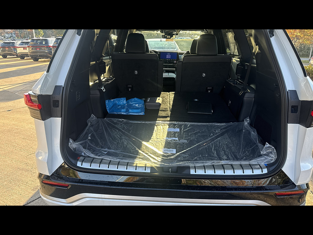 New 2026 Lexus TX 500h AWD w/ Technology Package image 5