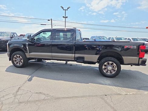 Used 2023 Ford F250 King Ranch w/ FX4 Off-Road Package AWD/4WD image 3