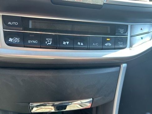 Used 2014 Honda Accord Sport image 18