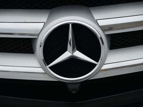 Used 2015 Mercedes-Benz GL 550 4MATIC image 19