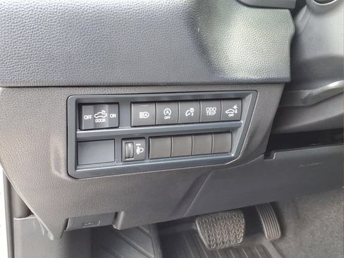Used 2024 Toyota Tundra SR5 w/ SR5 Convenience Package AWD/4WD image 16