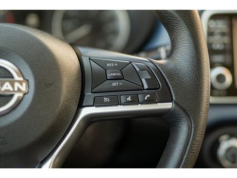 Used 2025 Nissan Versa SV w/ Trunk Package FWD image 5