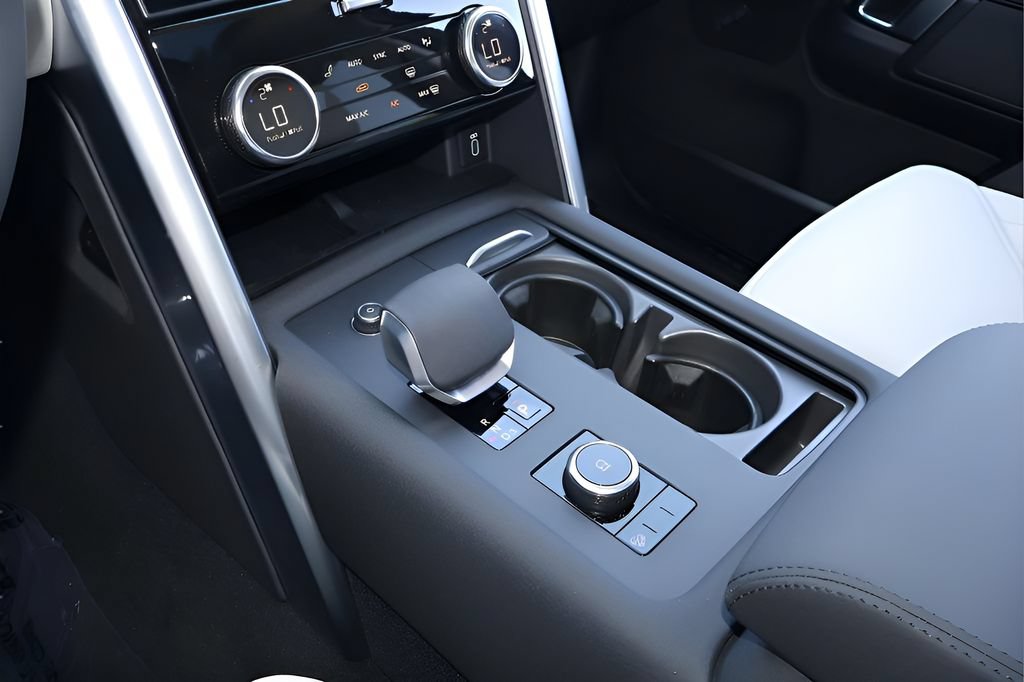 New 2026 Land Rover Discovery S AWD/4WD image 26