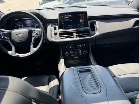 Used 2023 Chevrolet Tahoe Z71 w/ Luxury Package AWD/4WD image 9