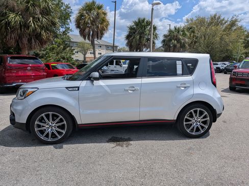 Used 2017 Kia Soul ! w/ Tech Package image 7