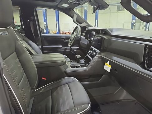 New 2026 GMC Sierra 1500 AT4X AWD/4WD image 10