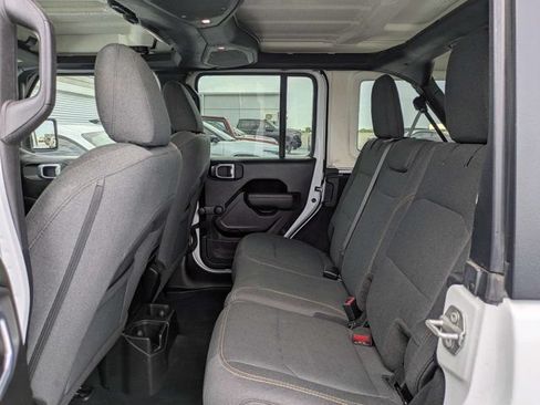 Used 2024 Jeep Wrangler Unlimited Sport AWD/4WD image 13
