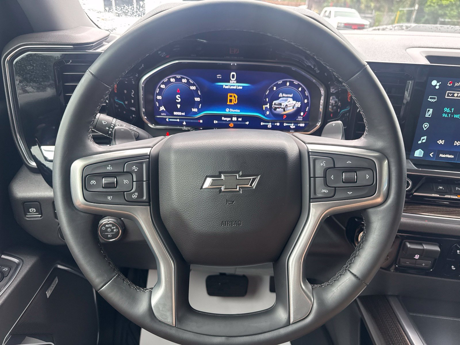 Used 2024 Chevrolet Silverado 1500 LT Trail Boss w/ LT Trail Boss Premium Package AWD/4WD image 24