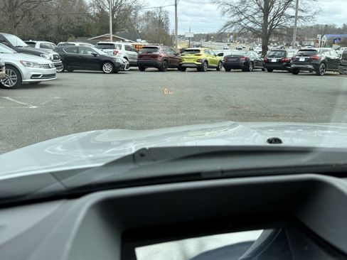 Used 2010 BMW 650i Coupe image 19