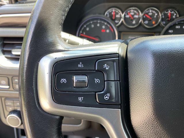 Used 2021 Chevrolet Suburban LT w/ Luxury Package AWD/4WD image 16