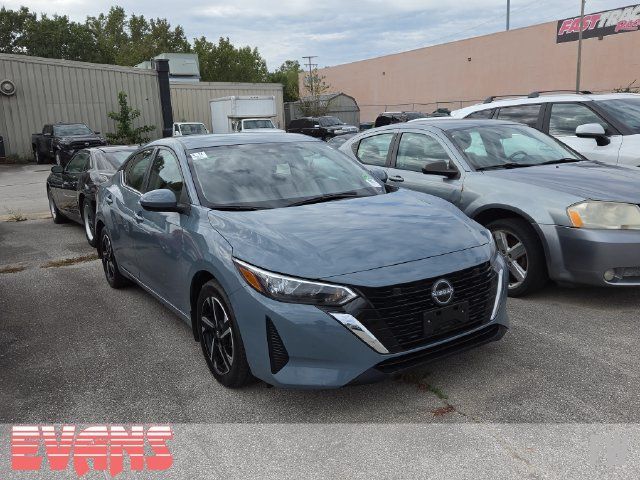 Used 2025 Nissan Sentra SV FWD image 1