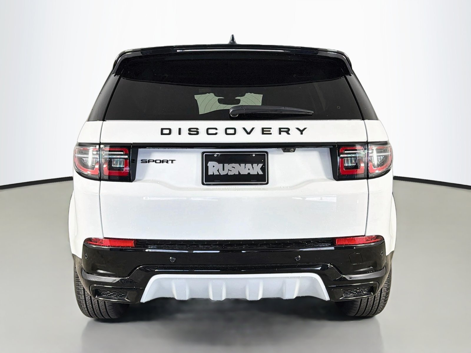 Used 2024 Land Rover Discovery Sport Dynamic SE AWD/4WD image 6