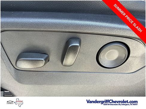 Used 2024 Chevrolet Silverado 1500 LT Trail Boss w/ Convenience Package II AWD/4WD image 25