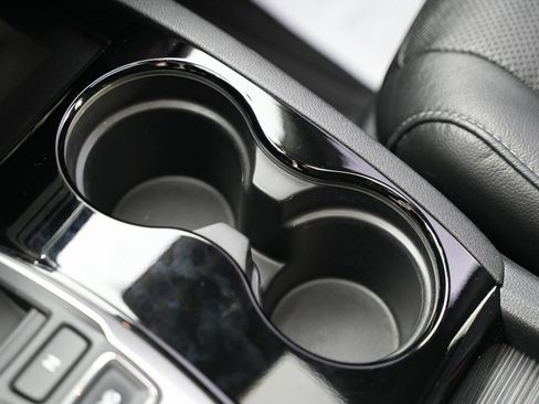 Used 2017 Honda Pilot Elite image 29