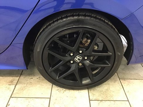 Used 2023 Honda Civic Sport image 9