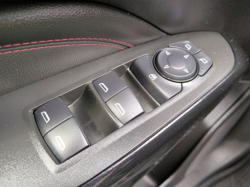 Used 2026 Chevrolet Trax RS w/ Driver Confidence Package FWD image 23