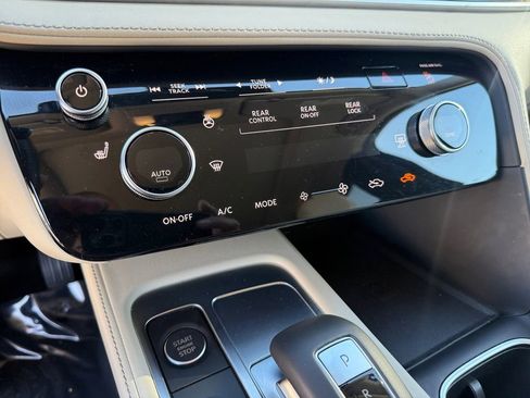 Used 2025 INFINITI QX60 Pure image 22