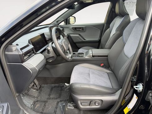 Used 2026 Toyota RAV4 XSE w/ Panoramic Sun Roof Package AWD/4WD image 6