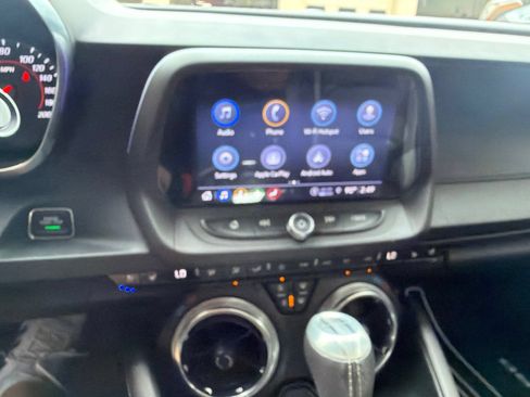 Used 2022 Chevrolet Camaro SS RWD image 16