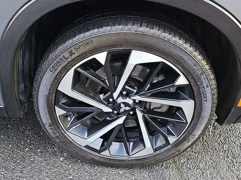 Used 2022 Mitsubishi Outlander SE image 8