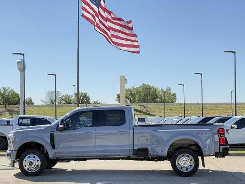 New 2026 Ford F450 Platinum image 3