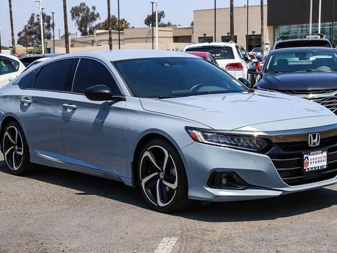 Used 2022 Honda Accord Sport image 3