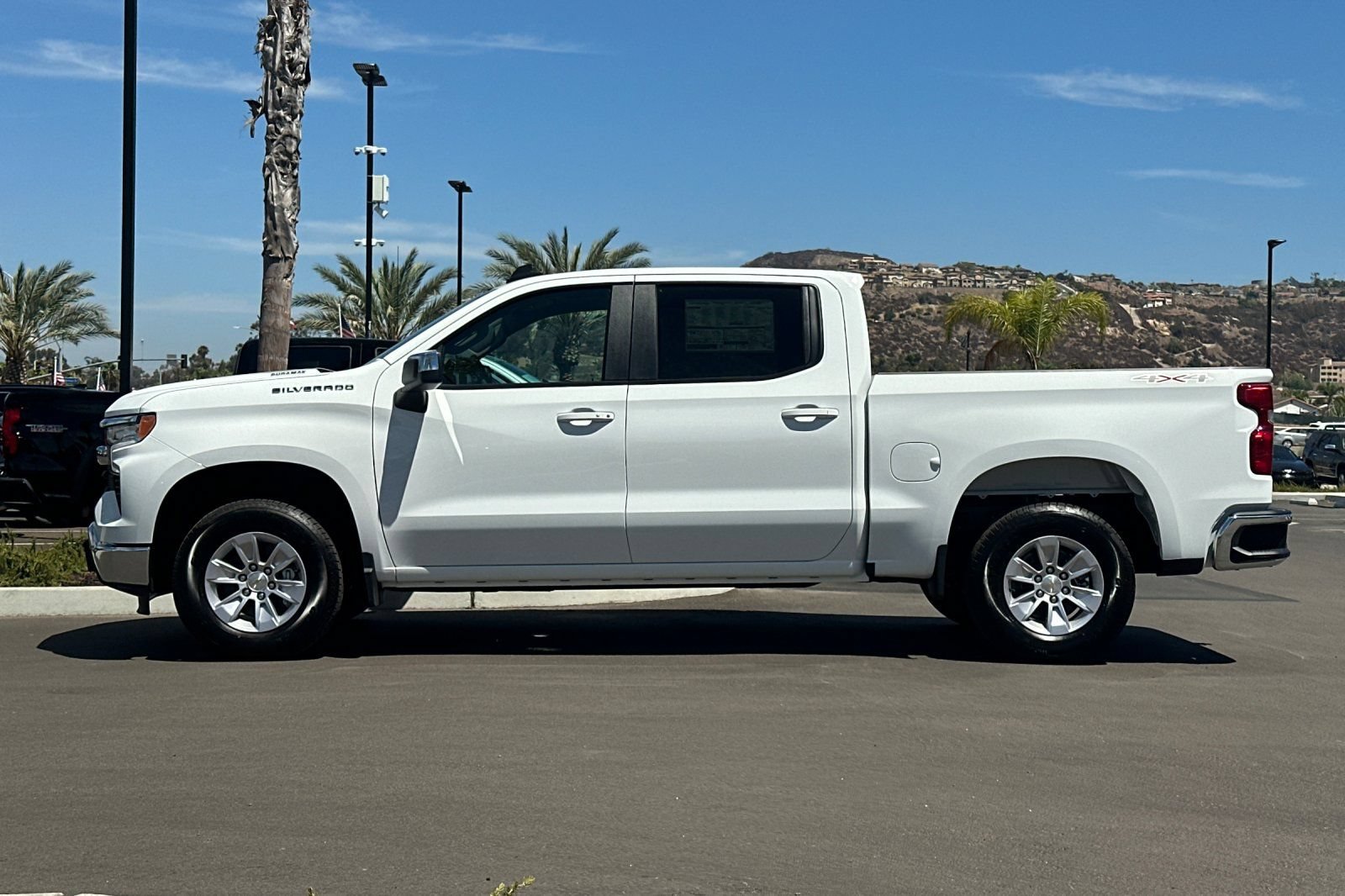 New 2026 Chevrolet Silverado 1500 LT w/ Leather Package AWD/4WD image 7