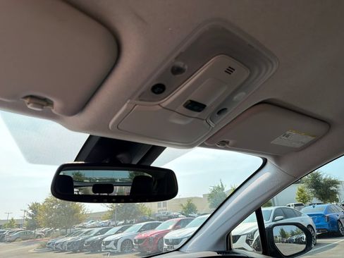 Used 2017 Toyota Prius Four FWD image 27