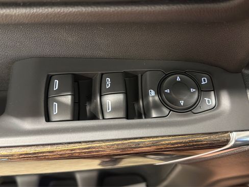 Used 2020 GMC Sierra 1500 Elevation w/ Elevation Value Package AWD/4WD image 17