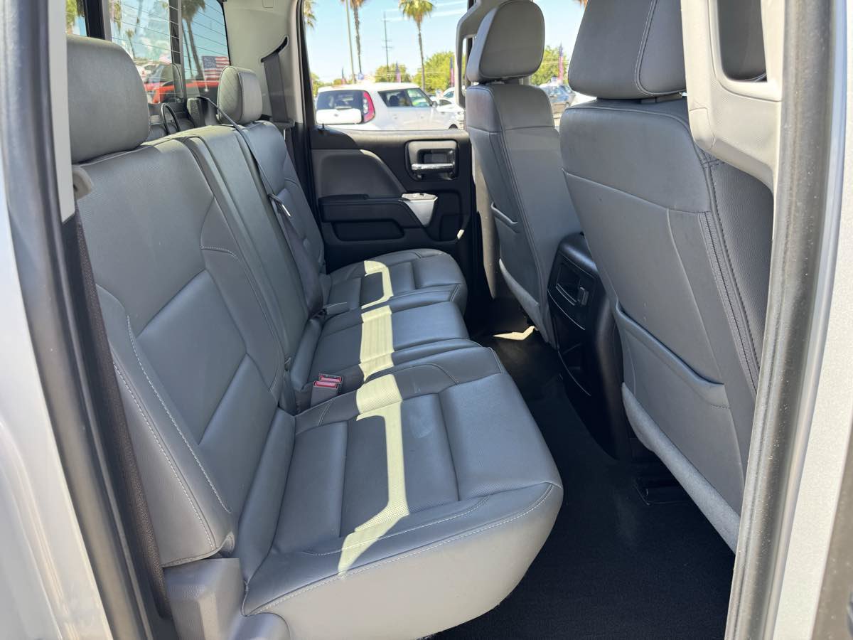 Used 2017 Chevrolet Silverado 1500 LTZ Z71 w/ LTZ Plus Package AWD/4WD image 17