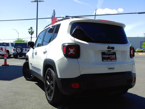 Used 2018 Jeep Renegade Altitude image 15