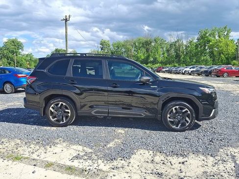 Certified 2025 Subaru Forester Limited AWD/4WD image 11