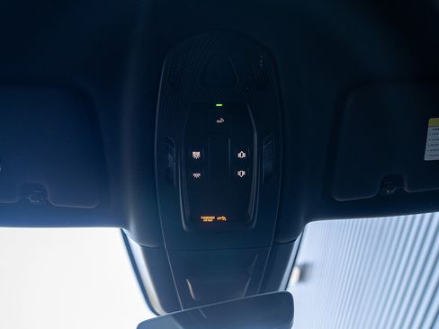 Certified 2025 Porsche Cayenne Coupe image 11