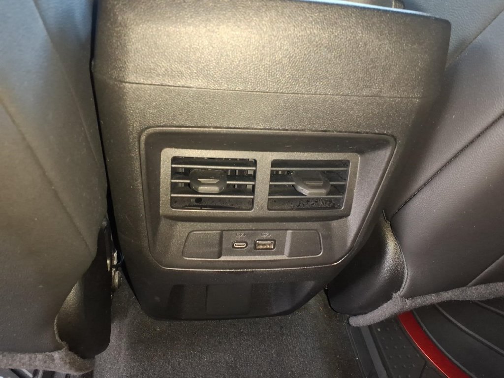 Used 2024 GMC Canyon AT4 w/ AT4 Premium Package AWD/4WD image 13