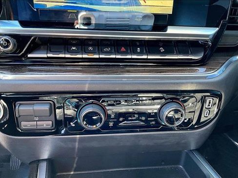 Certified 2024 Chevrolet Silverado 1500 LT Trail Boss image 20