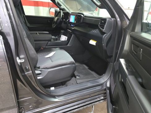 New 2026 Toyota Tundra SR image 10