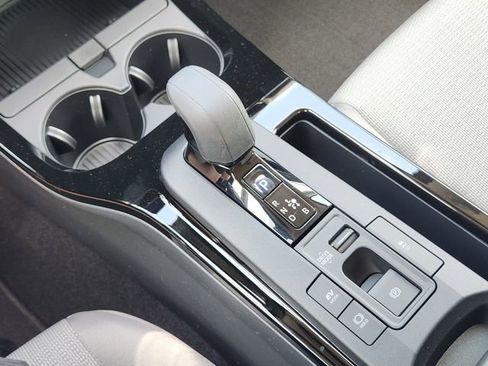 New 2026 Toyota Prius LE FWD image 18