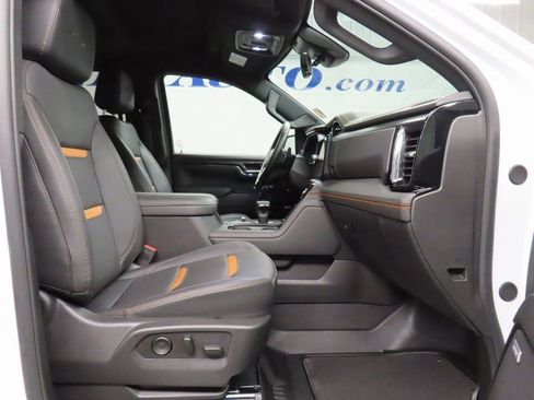 Used 2024 GMC Sierra 1500 AT4 w/ Technology Package image 34