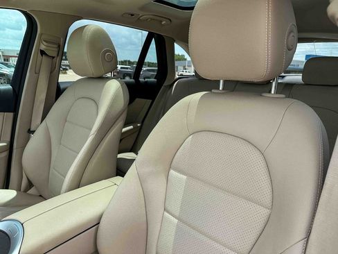 Used 2020 Mercedes-Benz GLC 300 image 14