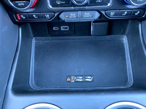 Used 2021 Chevrolet Tahoe High Country image 34