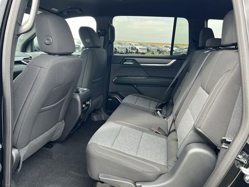 New 2025 GMC Acadia Elevation image 24