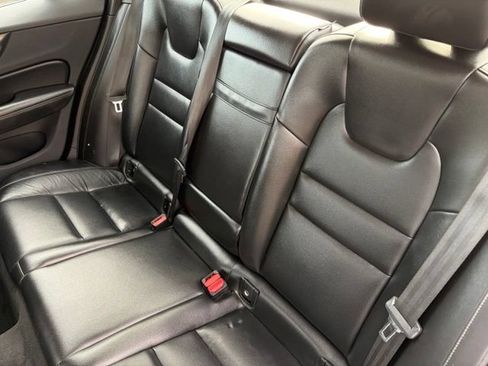 Used 2024 Volvo S60 B5 Core FWD image 29