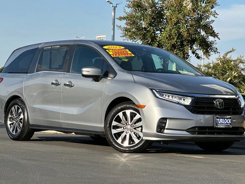 Used 2023 Honda Odyssey EX-L image 2