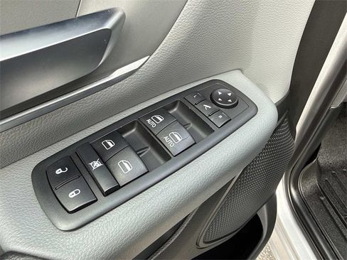 Used 2020 RAM 1500 Big Horn image 10